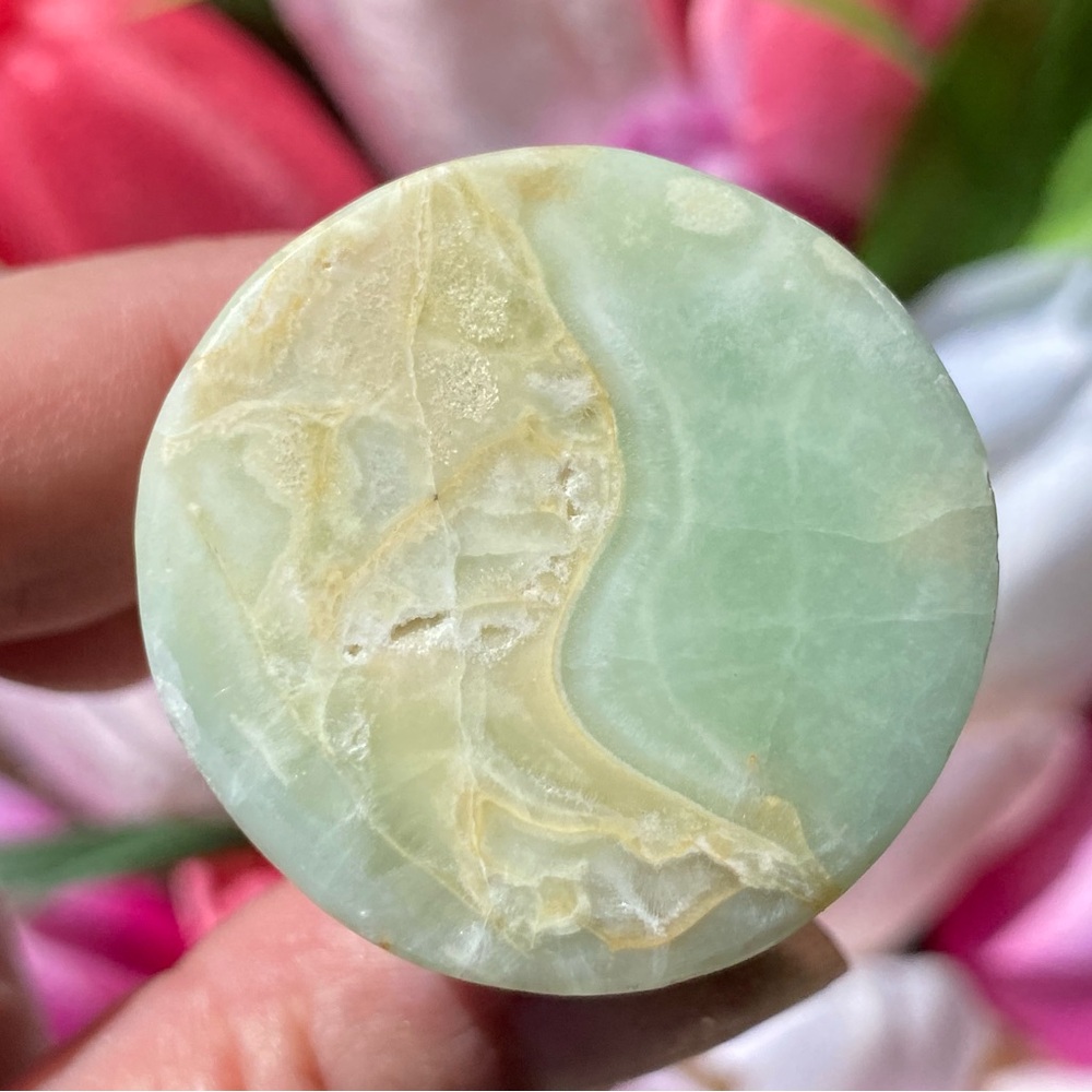 Kiwi Calcite Mushroom - Picture 10 of 14